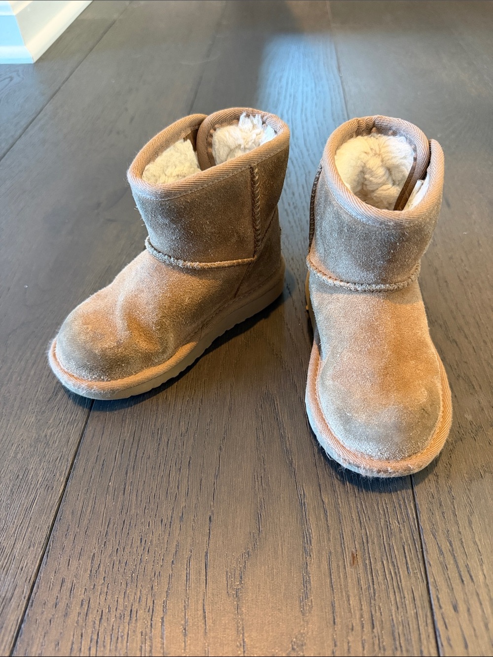 UGG Kids Short Boots - Chestnut